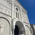 Hyper Centre 100m De La * אז'אקסיו